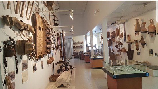 Museo arqueológico-etnológico gratiniano Baches